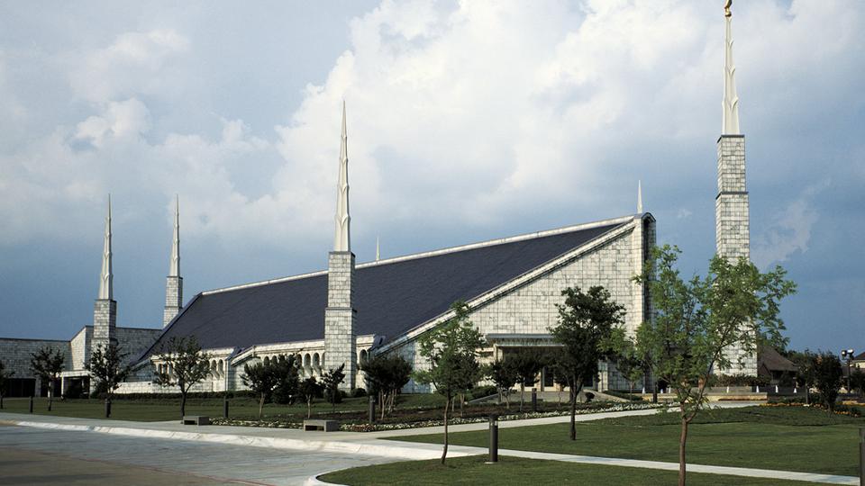 Dallas Texas LDS Temple Facts and information